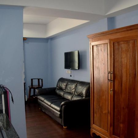 Room To Let 치앙마이 외부 사진
