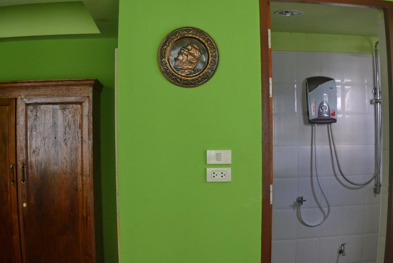 Room To Let 치앙마이 외부 사진