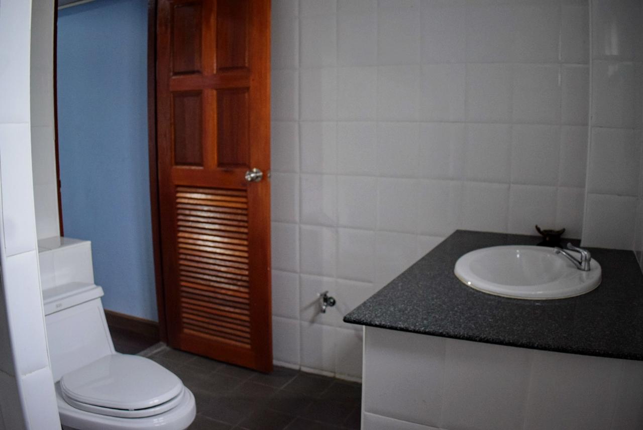 Room To Let 치앙마이 외부 사진