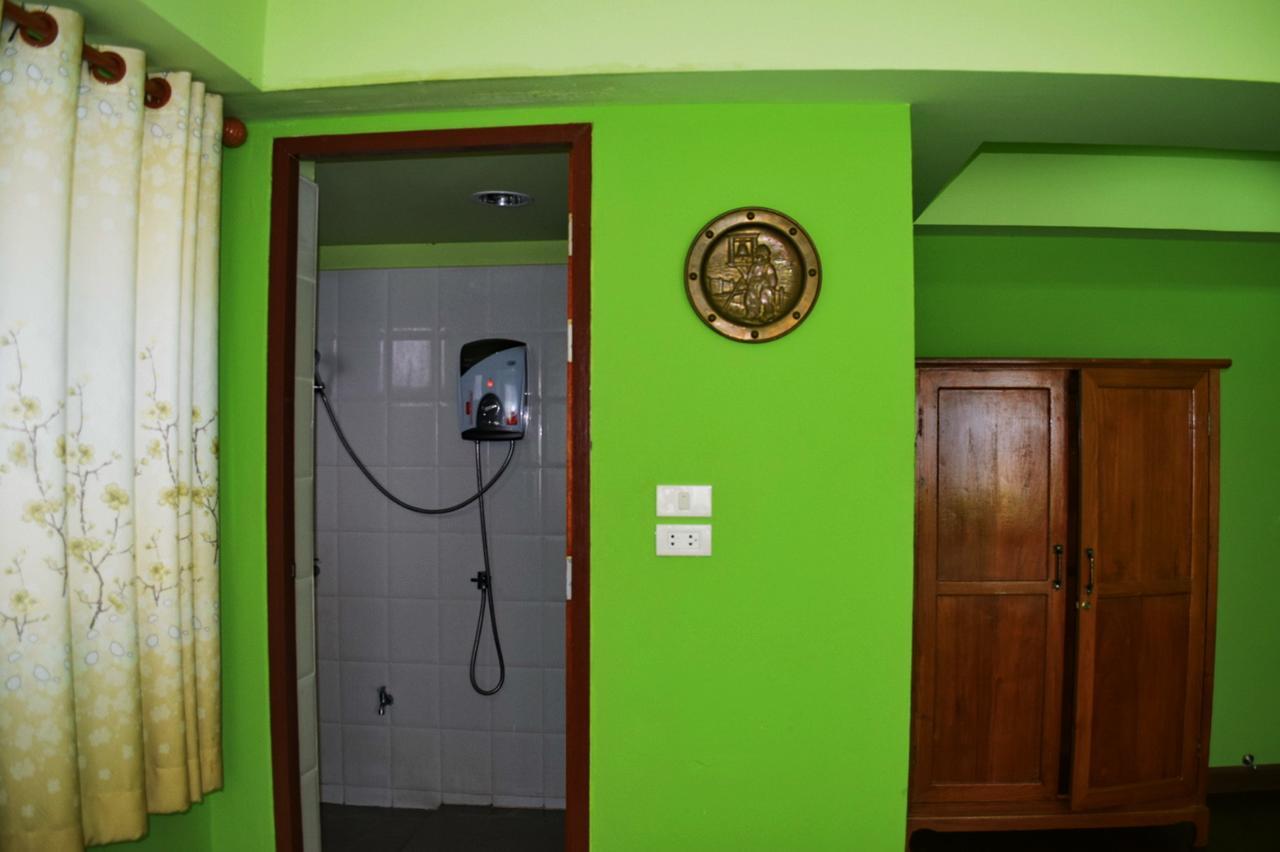 Room To Let 치앙마이 외부 사진