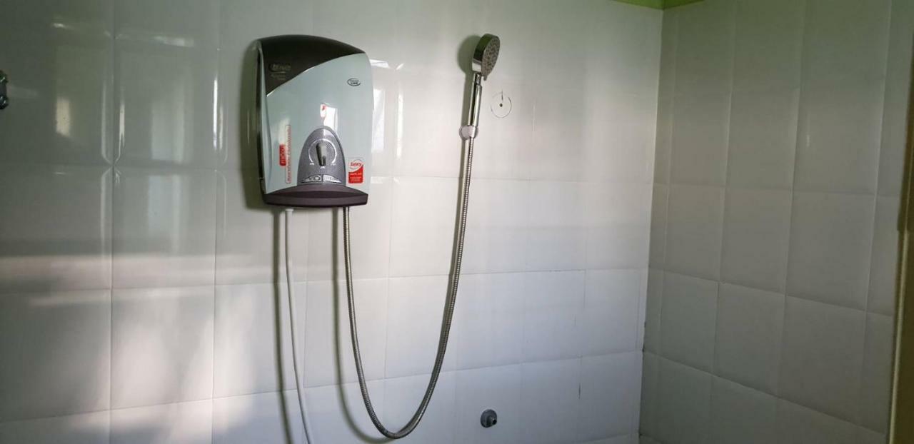 Room To Let 치앙마이 외부 사진
