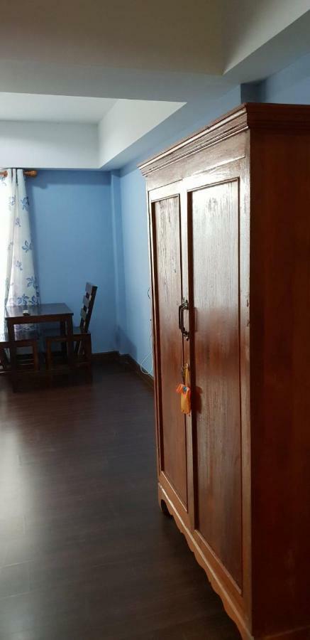 Room To Let 치앙마이 외부 사진