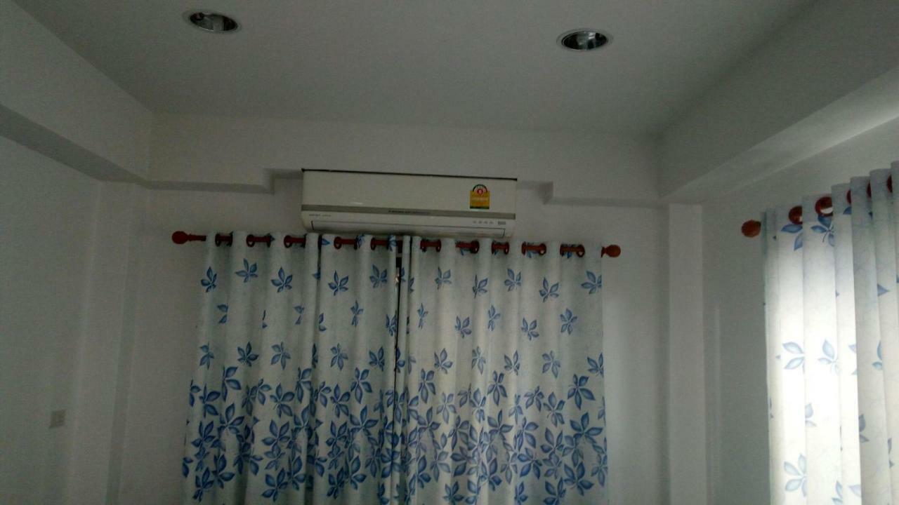 Room To Let 치앙마이 외부 사진
